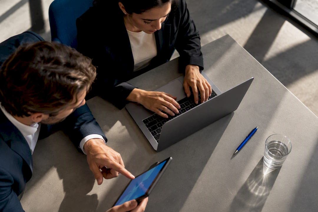Keep Pricing Private: Pre Delivery One on One Sales Chat Translation